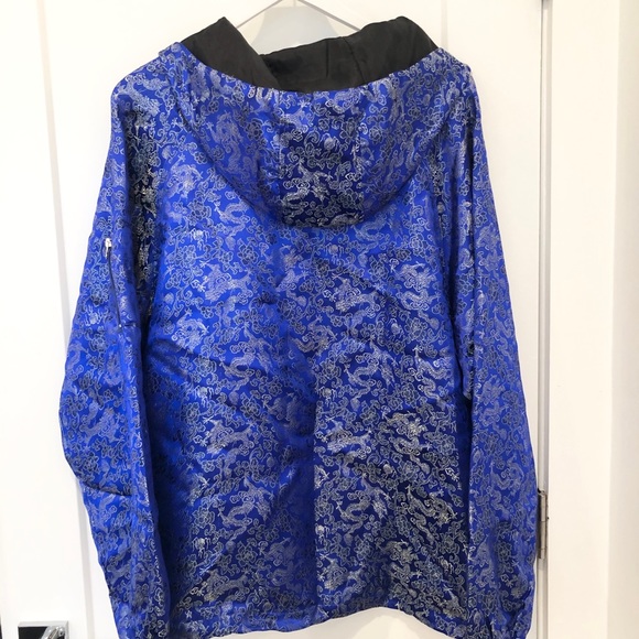 Hooded unisex jacket with cool reflective pattern - Picture 5 of 5